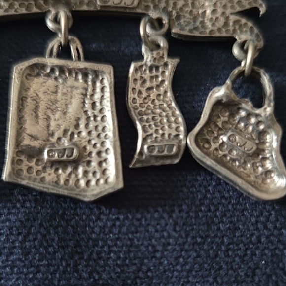 Vintage 1990's JJ Collectible 'Born to Shop' Pewter Brooch w 5 Dangling Charms - Picture 5 of 8